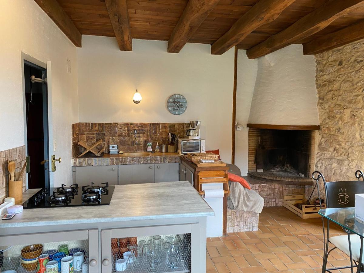 Petite Maison en Périgord Noir Plazac Esterno foto